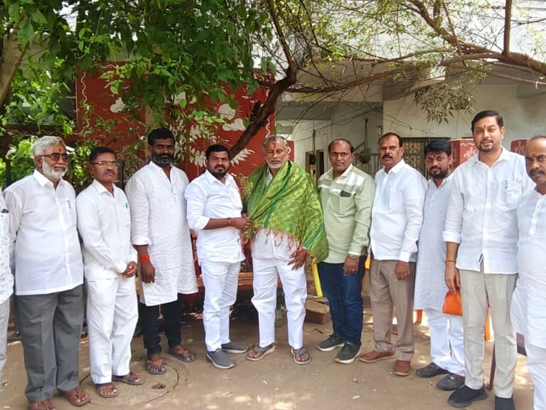 అందర్నీ ఒకచోట చేర్చేదే అలయ్ బలయ్: NVSS