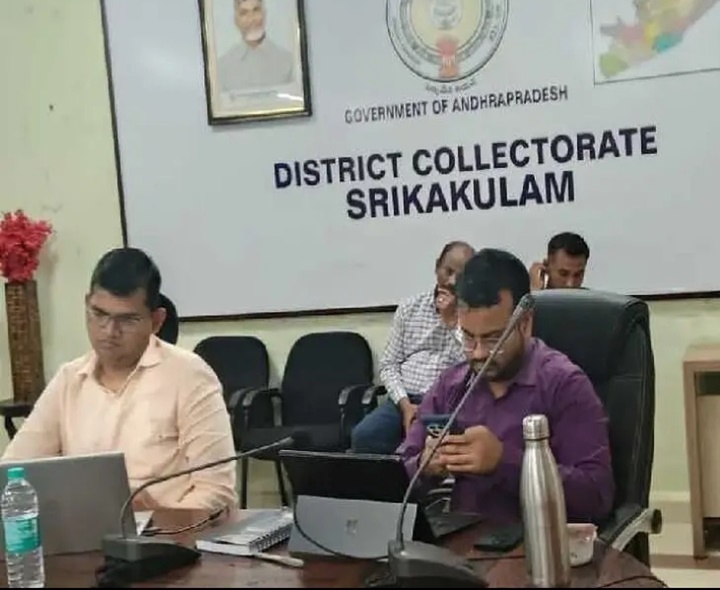 జిల్లా కలెక్టర్లతో సీఎం చంద్రబాబు వీడియో కాన్ఫరెన్స్
