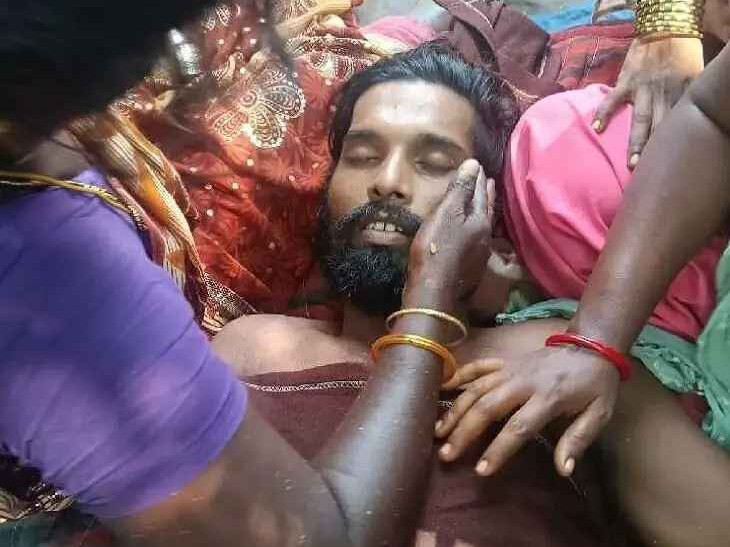 సముద్రంలో పడి యువకుడి మృతి