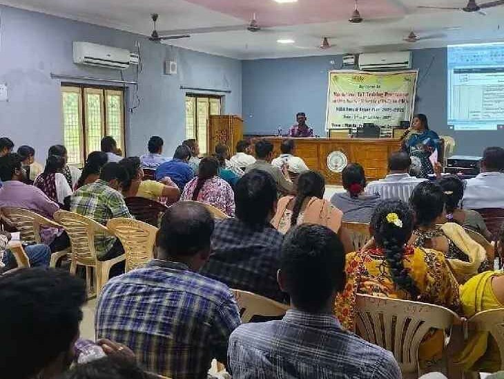 ‘ఆదాయ వనరుల కల్పనపై కార్యదర్శులకు శిక్షణ’