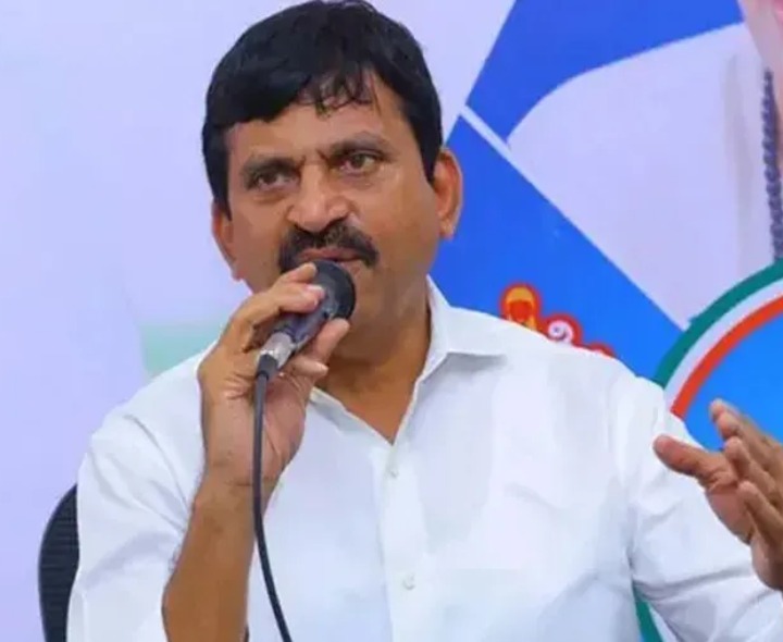 వరంగల్ నేతలతో మంత్రి పొంగులేటి సమావేశం