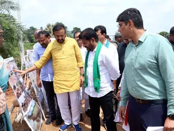 జిల్లాకు నిధులెప్పుడో?.. CM హామీపై నిరాశ