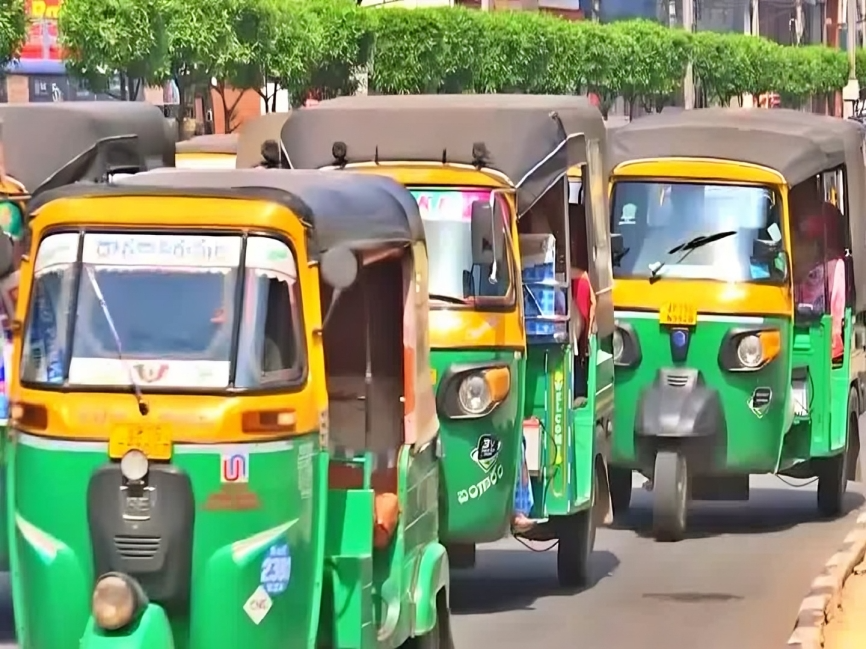 BREAKING: అకౌంట్లలో రూ. 15వేలు జమ