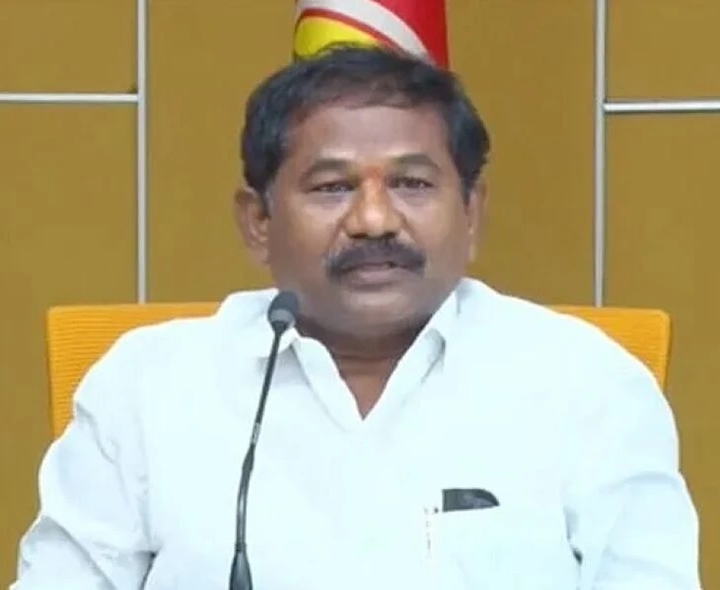 ‘వైద్య కళాశాలలపై వైసీపీ రాజకీయం చేస్తోంది’