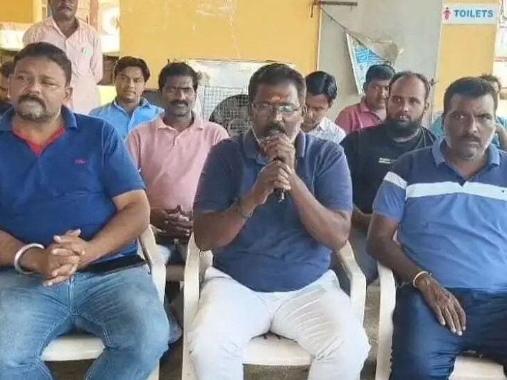లారీ యజమానుల సమస్యల పరిష్కారానికి కృషి చేస్తున్న ఎమ్మెల్యే