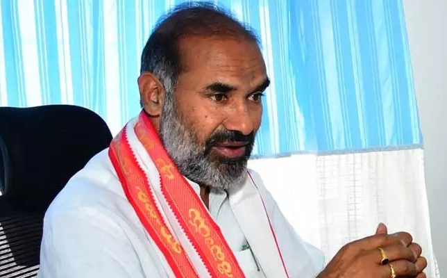 హరీశ్ రావుపై ఆది శ్రీనివాస్ ఫైర్