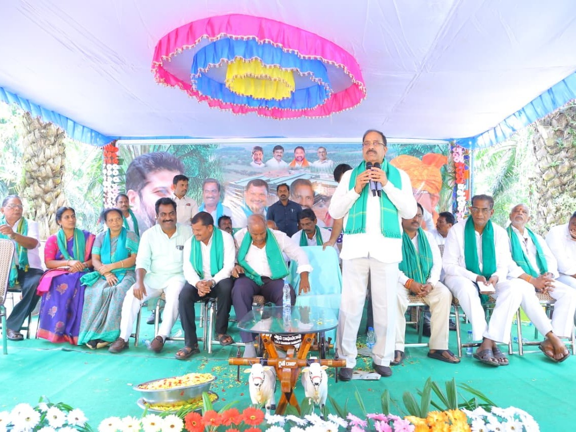 ‘ఆయిల్ ఫామ్ అభివృద్ధిపై ప్రత్యేక దృష్టి’