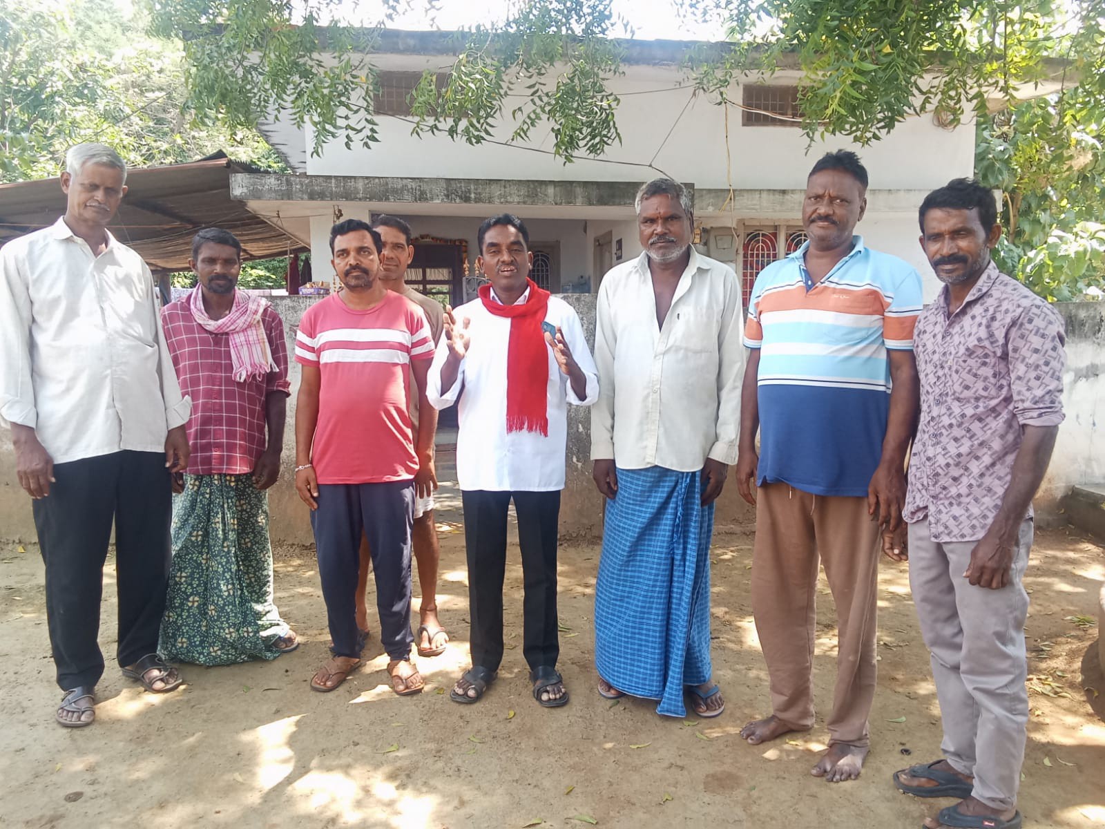‘ప్రజల కోసం పోరాటాలు చేసే అభ్యర్థులను ఎన్నుకోండి’