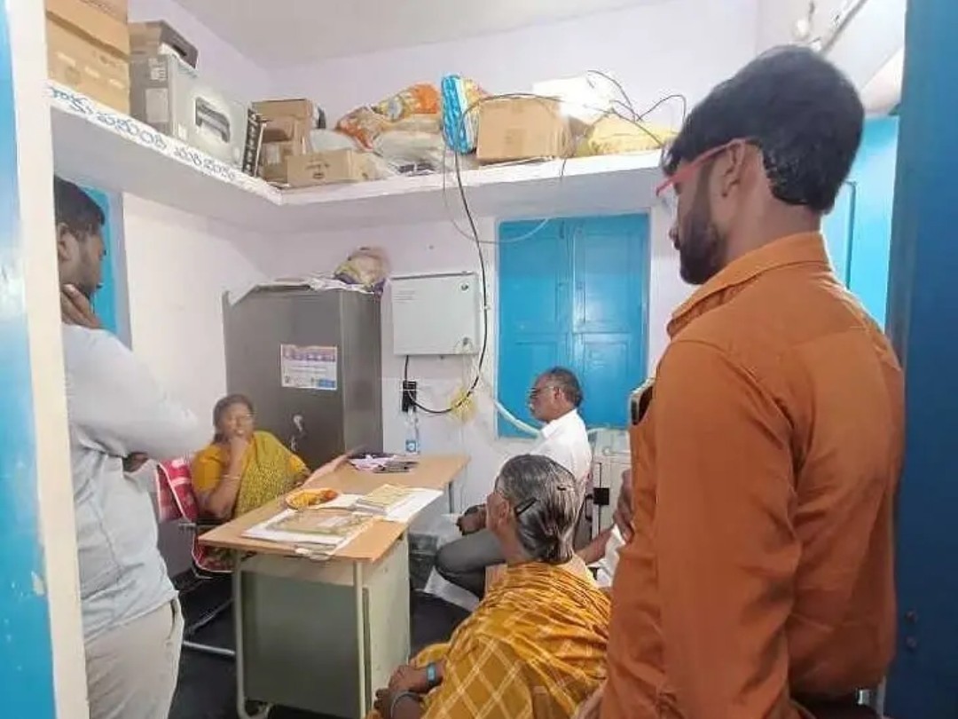 సర్పంచ్‌పై వచ్చిన ఆరోపణలపై DLDO విచారణ