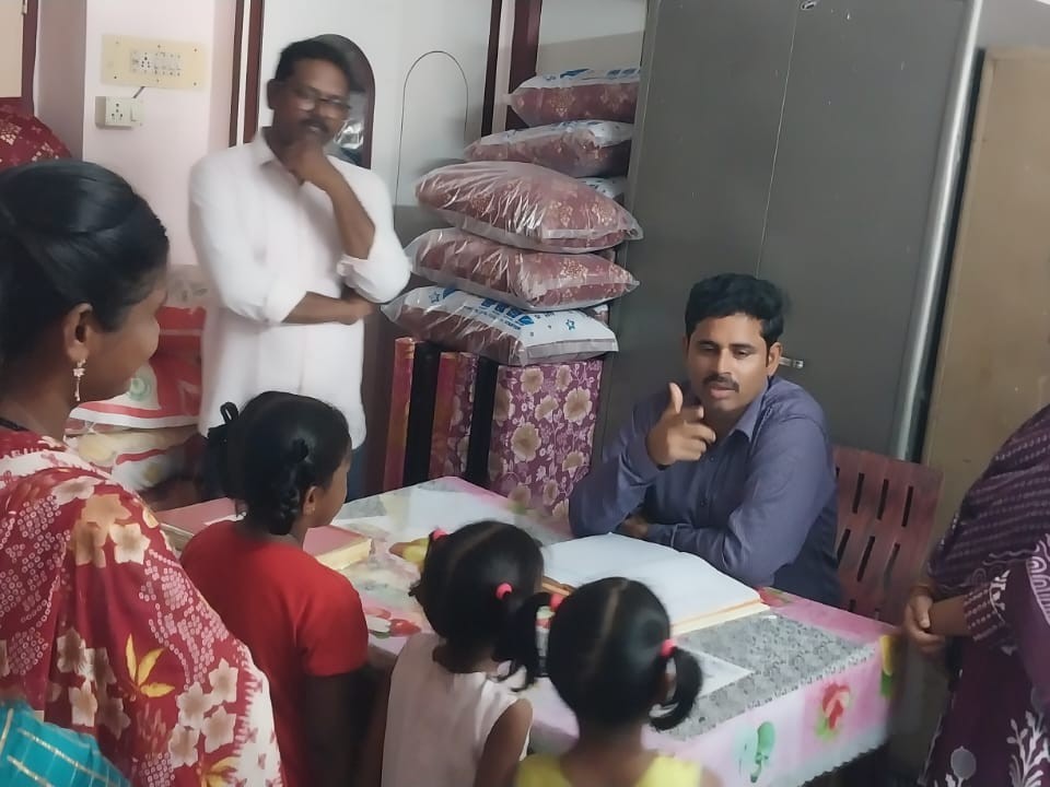బాలసదన్ హోమ్‌ను ఆకస్మిక తనిఖీ చేసిన అధికారి