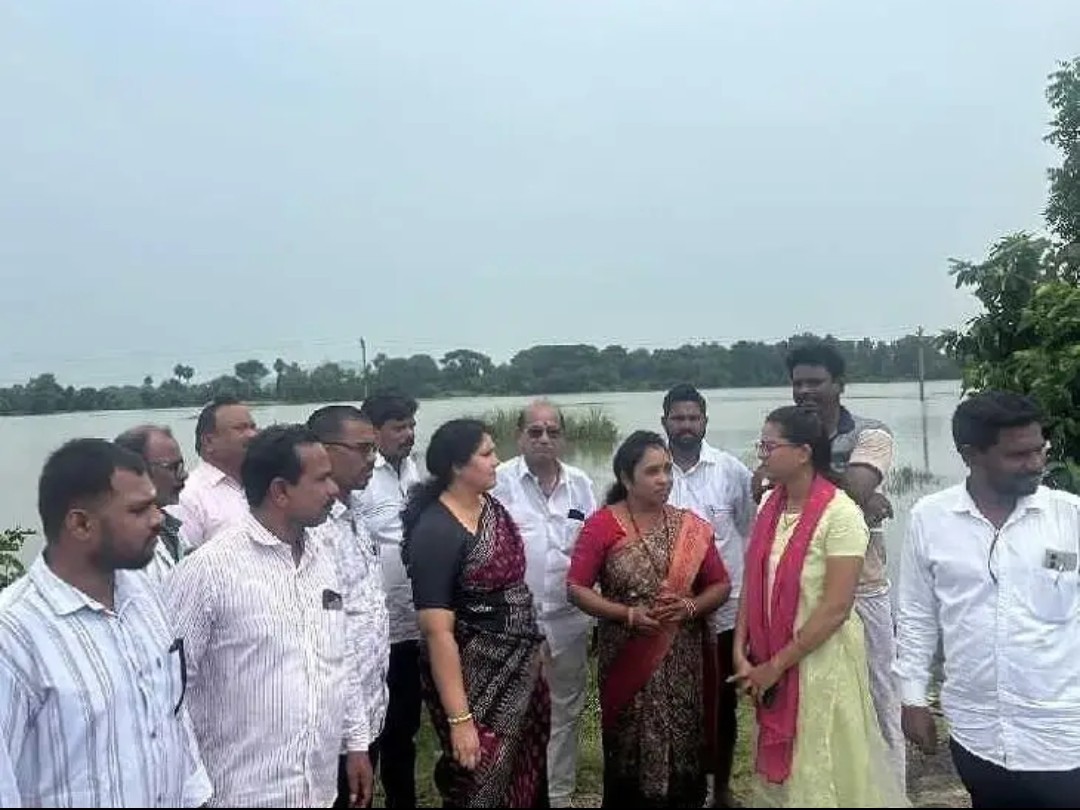 ‘నష్టపోయిన రైతులను ప్రభుత్వం ఆదుకోవాలి’