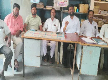 ‘మదర్ డైయిరీపై సవతి తల్లి ప్రేమ’