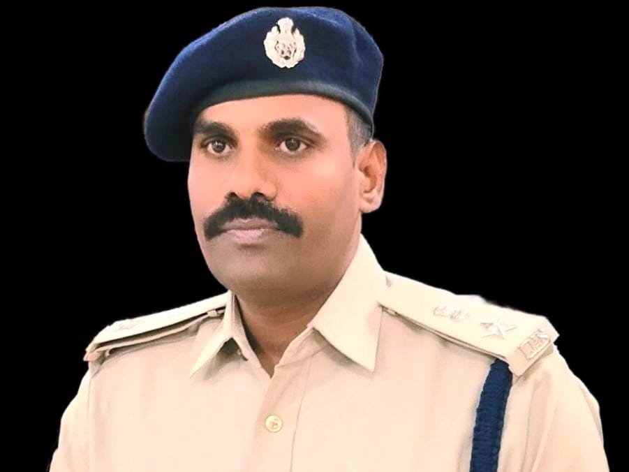 పోలీస్ వాహన విడిపరికరాలకు వేలంపాట: ఎస్పీ