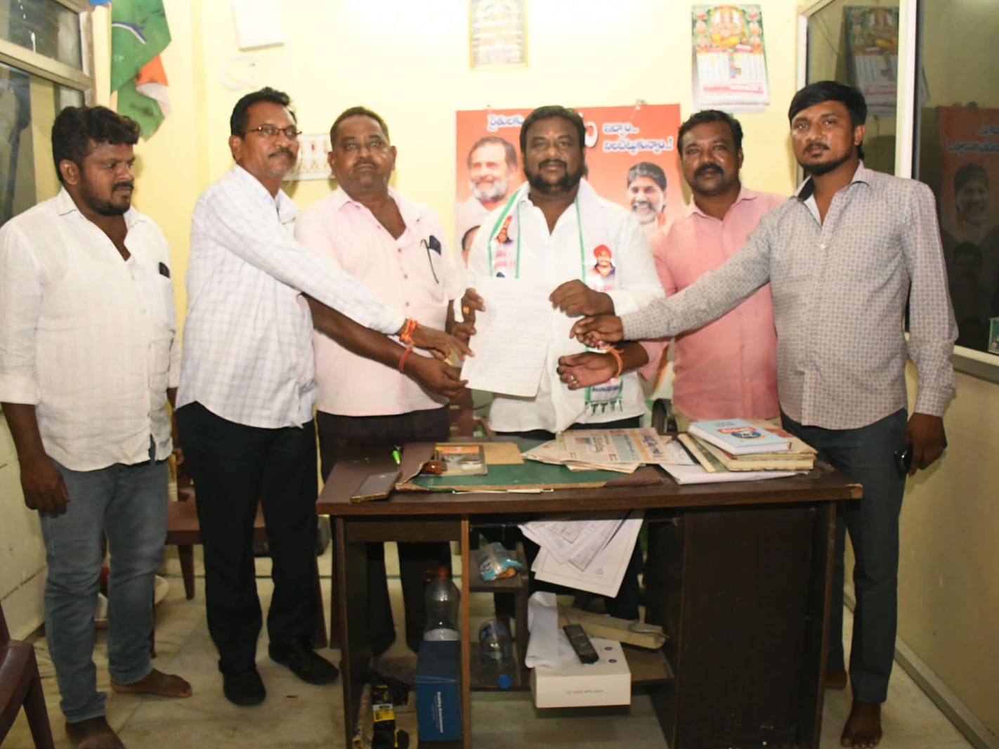 ‘మైనింగ్ ఆదాయంలో 30 శాతం వడ్డెరలకు కేటాయించాలి’