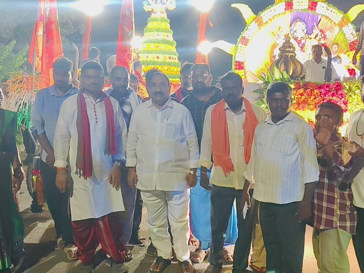 ‘అమ్మవారిని దర్శించుకోవడం సంతోషకరం’