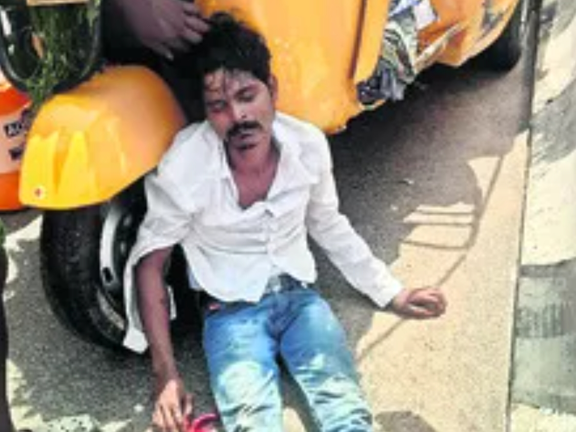 మున్సిపల్‌ కార్మికుడు ఆత్మహత్యాయత్నం