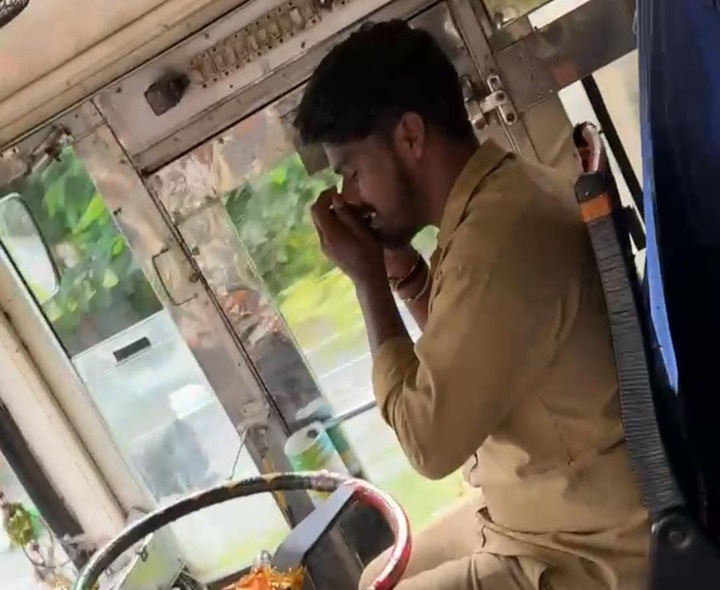ఫోన్‌లో మాట్లాడుతూ బస్సు డ్రైవింగ్.. విధుల నుంచి తొలగింపు