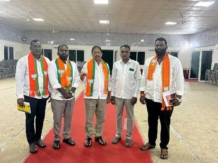 ‘మొక్కజొన్న రైతులను ఆదుకోవాలి’