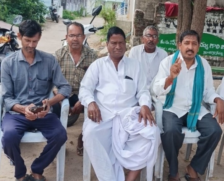 ‘మొక్కజొన్న కొనుగోలు కేంద్రం ఏర్పాటు చేయాలి’