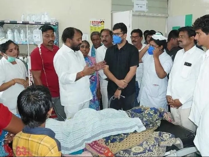 పిడుగుపాటు బాధితులను పరామర్శించిన ఎమ్మెల్యే