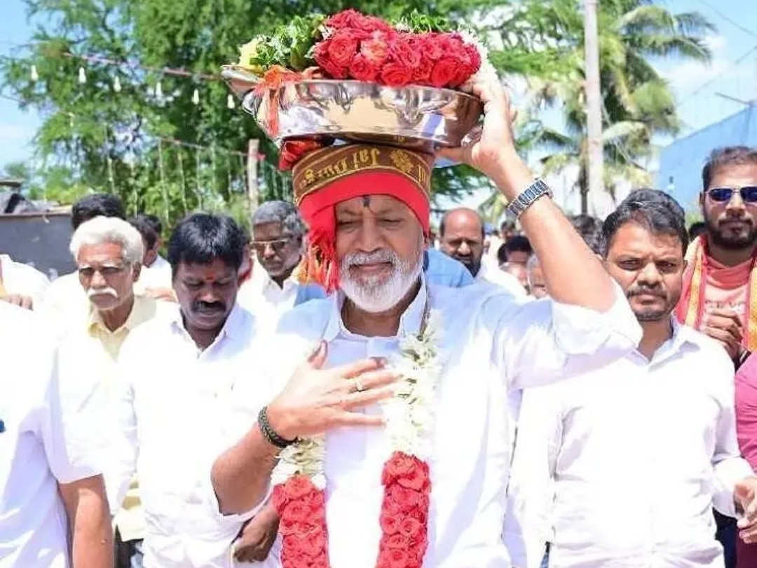 ఎర్రావారిపాలెంలో వైభవంగా ఆలయ కుంభాభిషేకం
