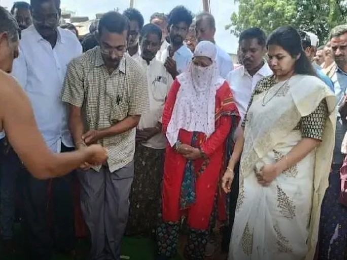 రోడ్డు నిర్మాణానికి ఆళ్లగడ్డ ఎమ్మెల్యే