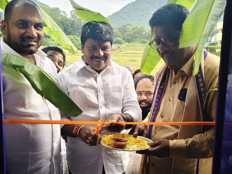 అయ్యప్ప స్వామి సన్నిధానాన్ని ప్రారంభించిన ఎమ్మెల్యే