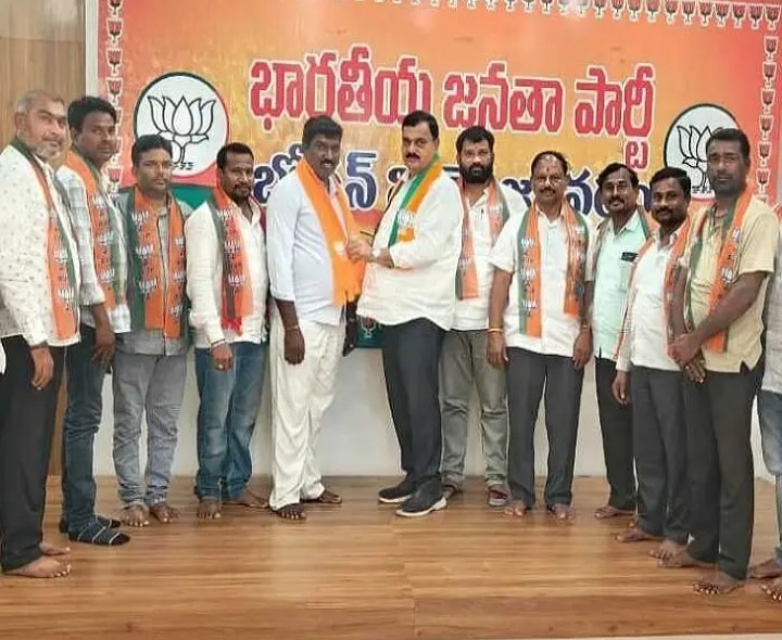 బీజేపీలో చేరిన ఎమ్మార్పీఎస్ ఉద్యమకారుడు