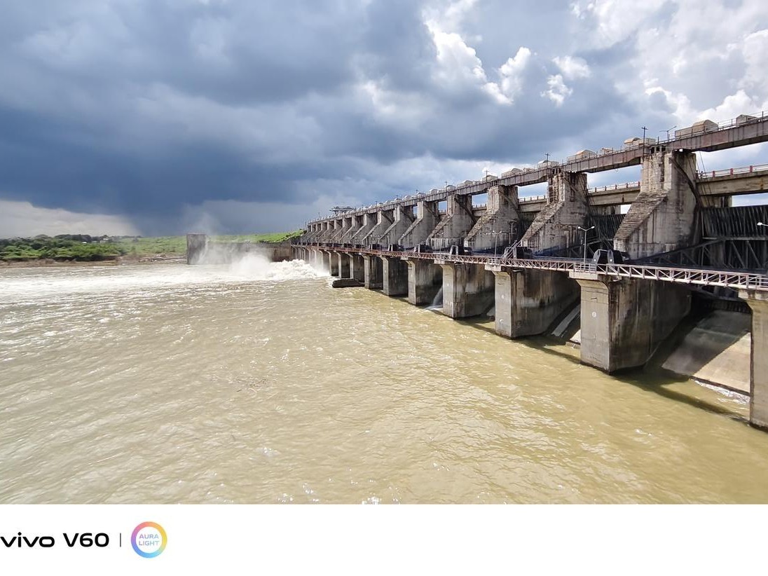 సింగూర్ 10 గేట్లు క్లోజ్.. ఒక్కటి ఓపెన్