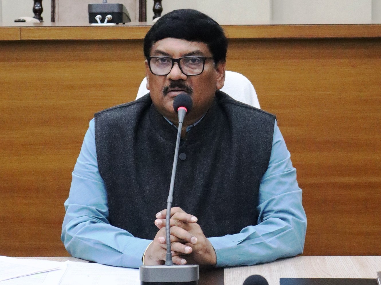 నగర ప్రజలు అప్రమత్తంగా ఉండాలి: కమిషనర్