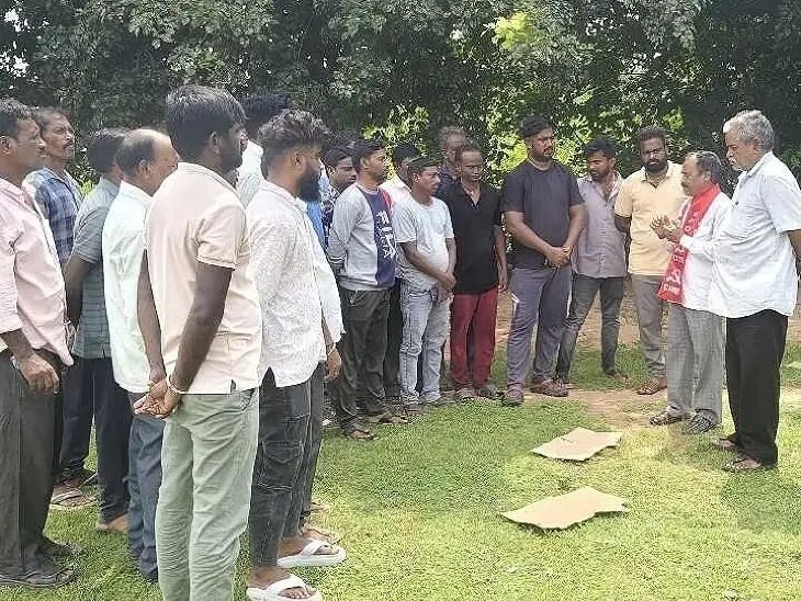 ‘పెండింగ్ వేతనాలను చెల్లించాలి’