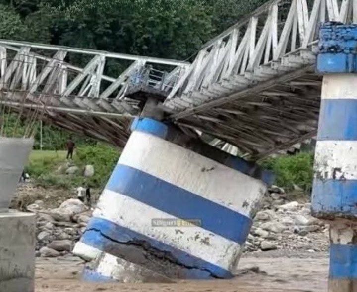 భారీ వర్షాలు.. 25కి చేరిన మృతుల సంఖ్య