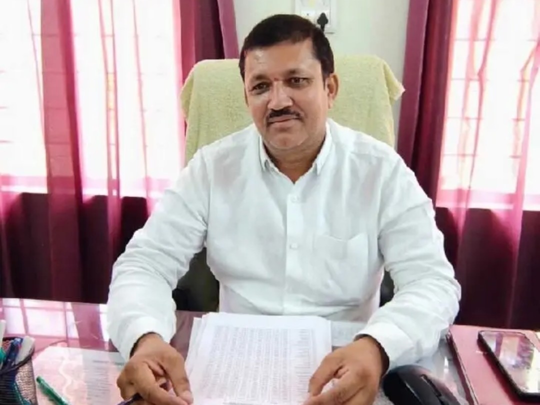 ‘క్రమం తప్పకుండా తరగతులకు రావాలి’
