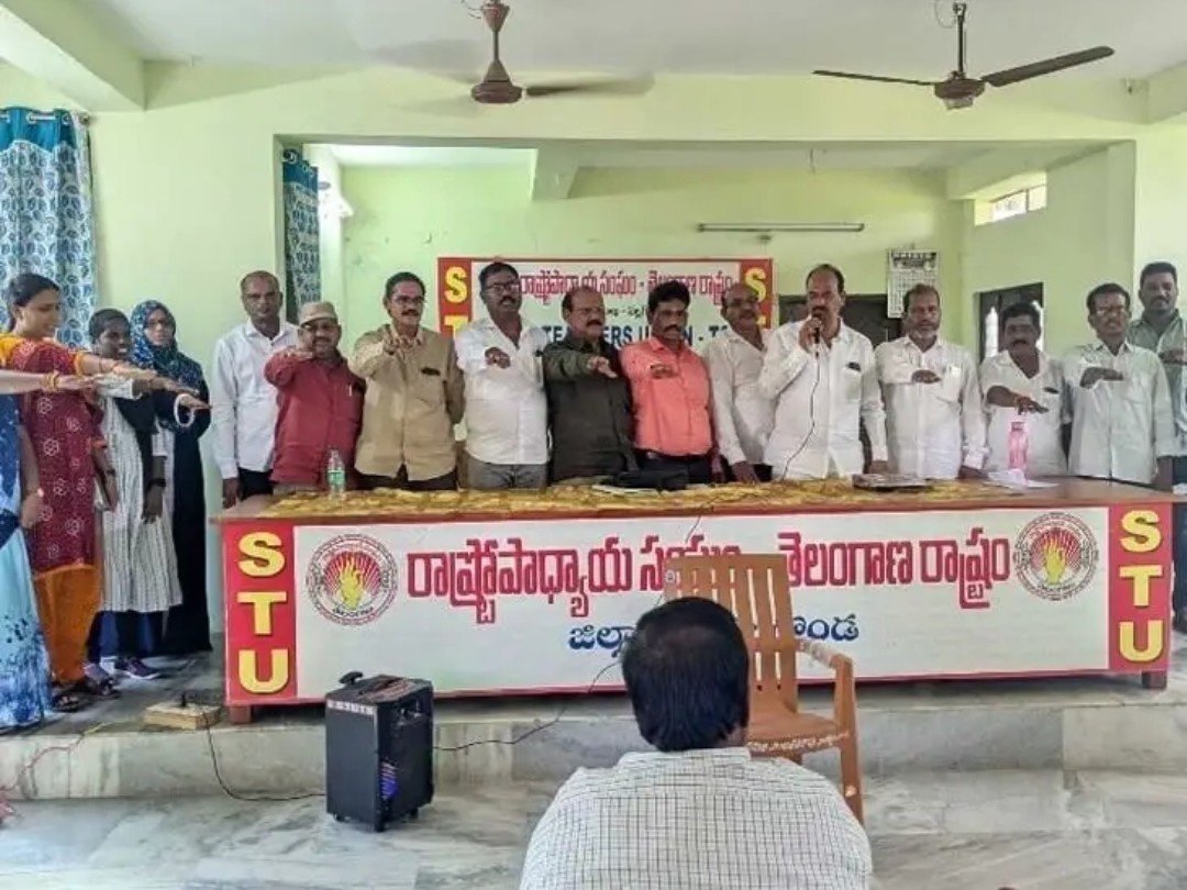 ‘ఉపాధ్యాయులకు టెట్ మినహాయింపు ఇవ్వాలి’