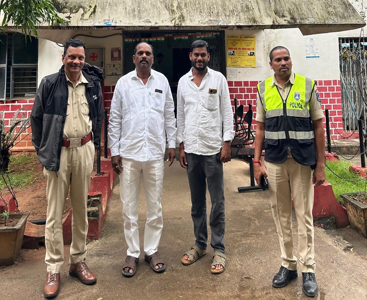 భూ నిర్వాసితుల ముందస్తు అరెస్ట్