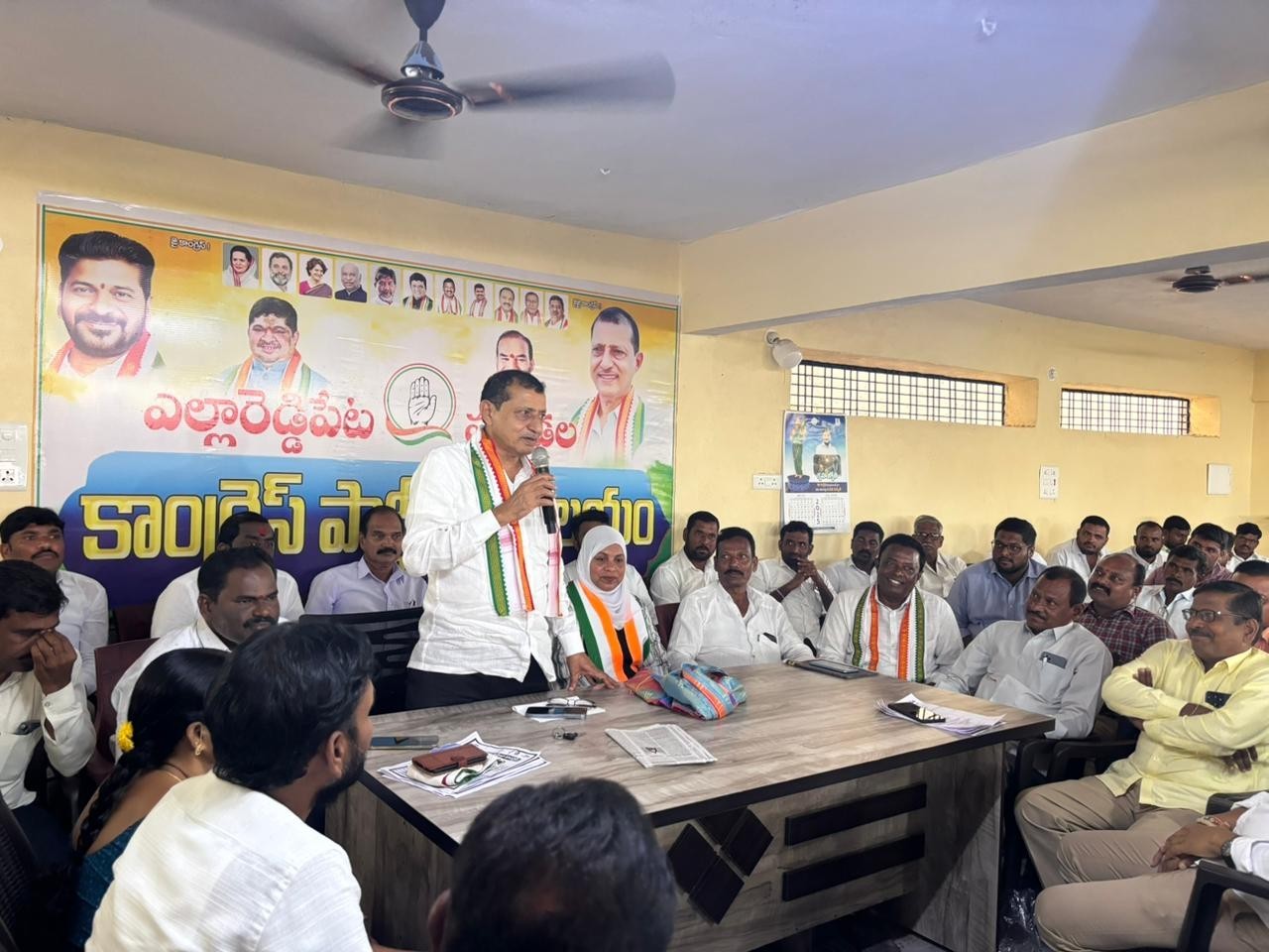 ‘ప్రజల్లోకి పథకాలను తీసుకువెళ్లాలి’