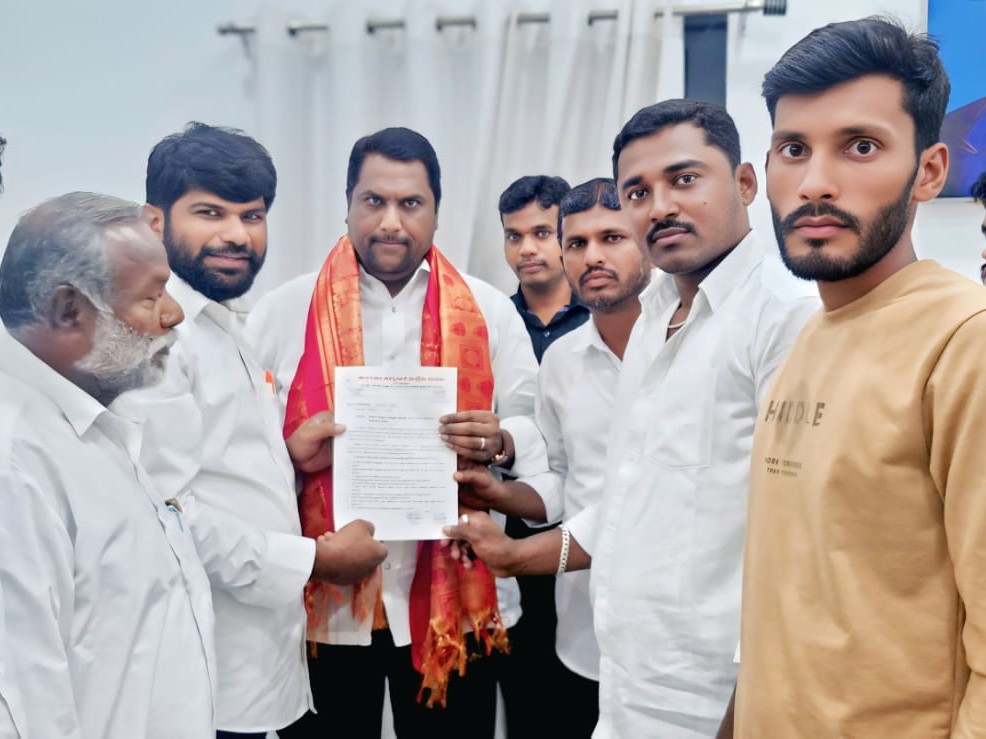 సమస్యల పరిష్కారానికి కృషి చేయాలని మంత్రికి వినతి