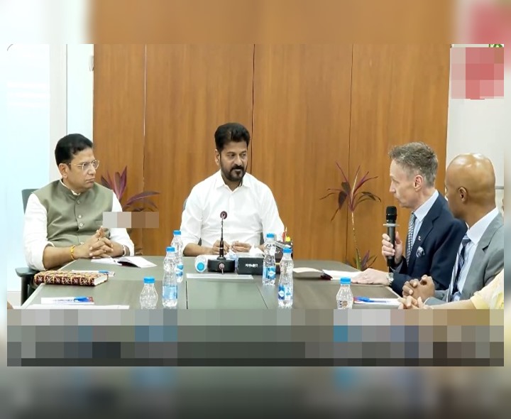 రేవంత్‌తో ‘ఎలి లిల్లీ’ ప్రతినిధులు సమావేశం