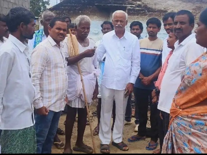 ఇందిరమ్మ ఇళ్లు మంజూరు చేయిస్తా: DCCB ఛైర్మెన్