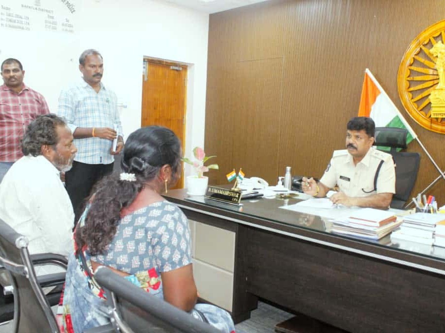 అర్జీలను నిర్దిష్ట గడువులో పరిష్కరించాలి: ఎస్పీ