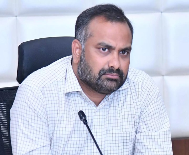ఎన్నికల కోడ్ అమల్లోకి వచ్చింది: GHMC కమిషనర్