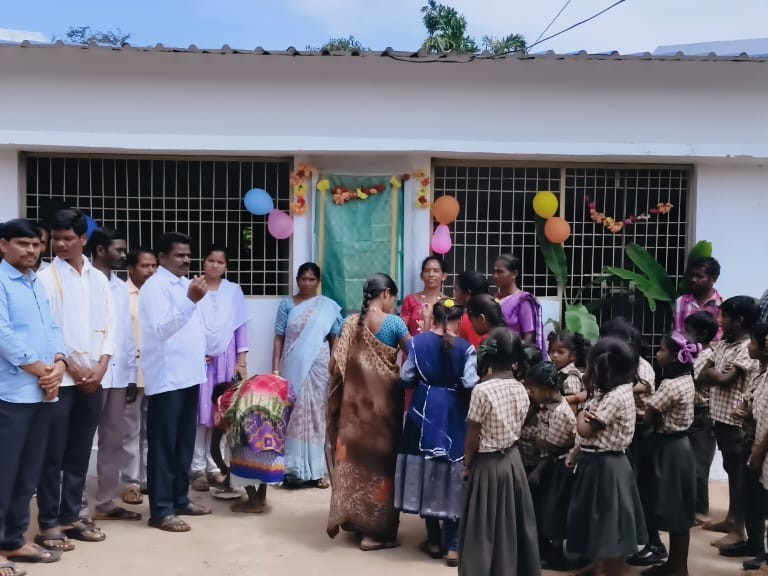 గసబలో నూతన పాఠశాల భవనం ప్రారంభం