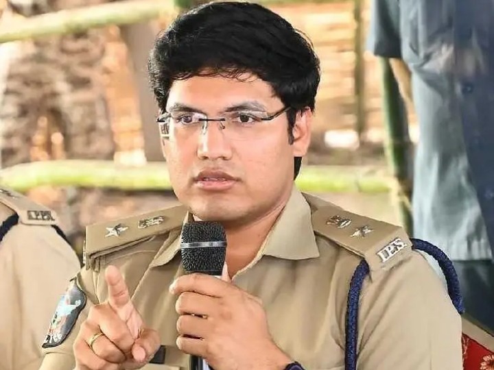 ‘ఆన్‌లైన్ మోసాలపై అప్రమత్తం అవసరం’