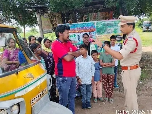 గంగాధరలో వాహనాల తనిఖీ