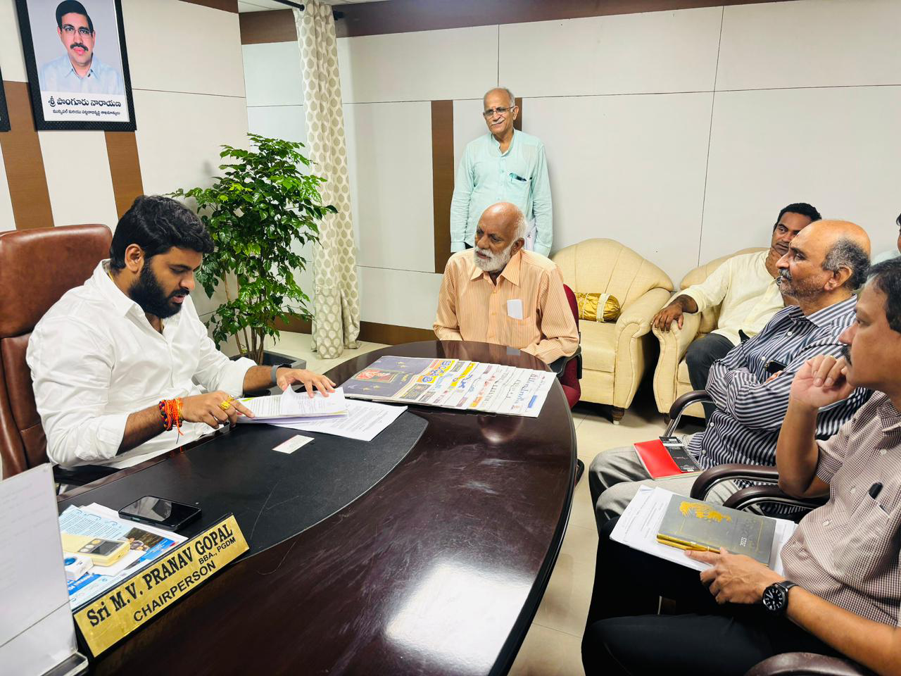 ‘గడువులోగా వినతులను పరిష్కరించాలి’