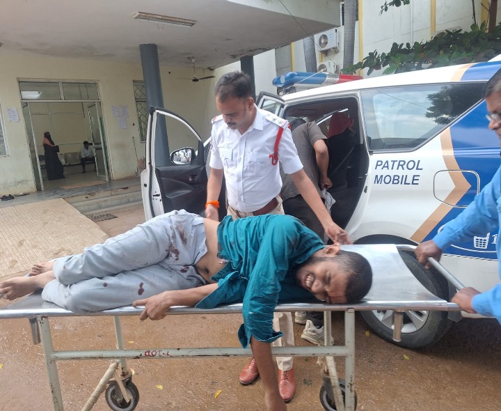 మానవత్వం చాటుకున్న ట్రాఫిక్  ఎస్సై
