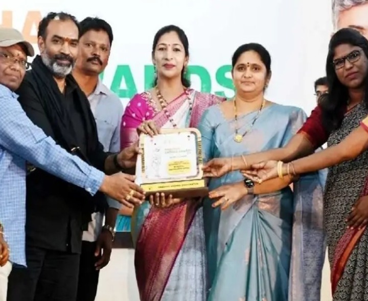 జిల్లాను స్వచ్ఛందంగా తీర్చిదిద్దండి: కలెక్టర్
