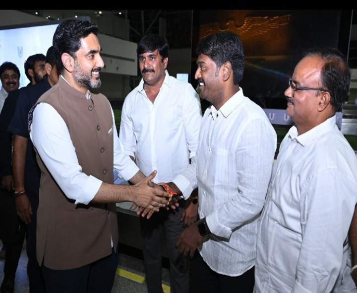 రేణిగుంట చేరుకున్న మంత్రి లోకేష్