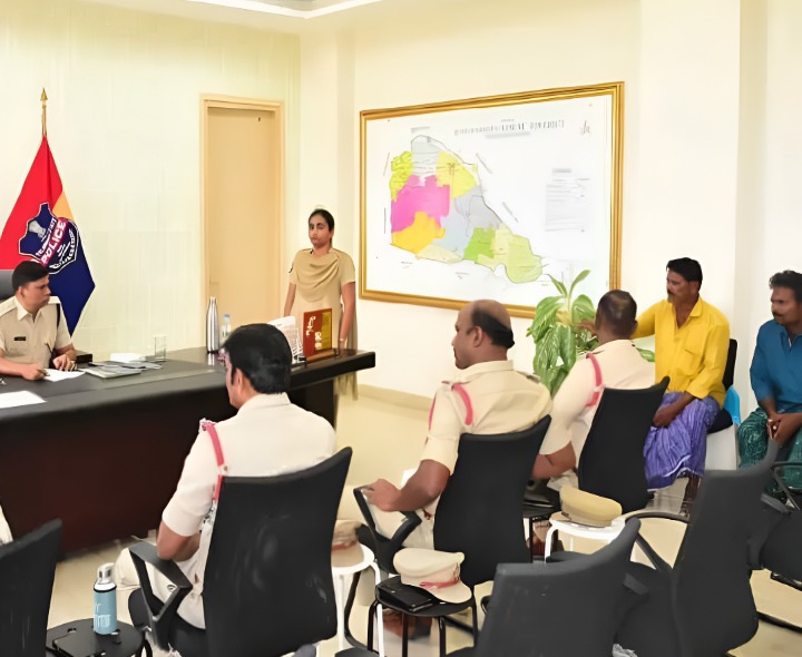 బాధితులకు సత్వర న్యాయం అందించాలి: ఎస్పీ