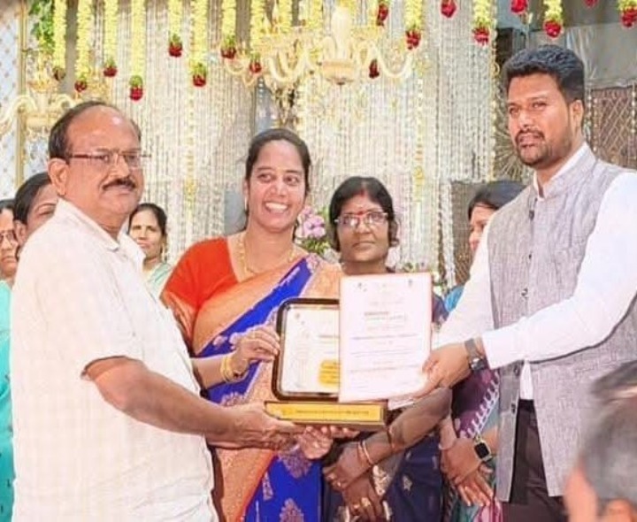మండపేట మున్సిపాలిటీకి రెండు ప్రతిష్టాత్మక అవార్డులు